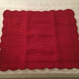 Quilted Cotton Shams 25"x25" - Red